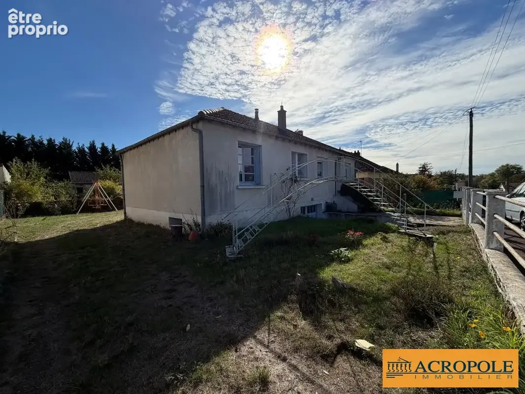 Maison 10 pièces 119 m² à vendre à Briare (45250) - photo 2