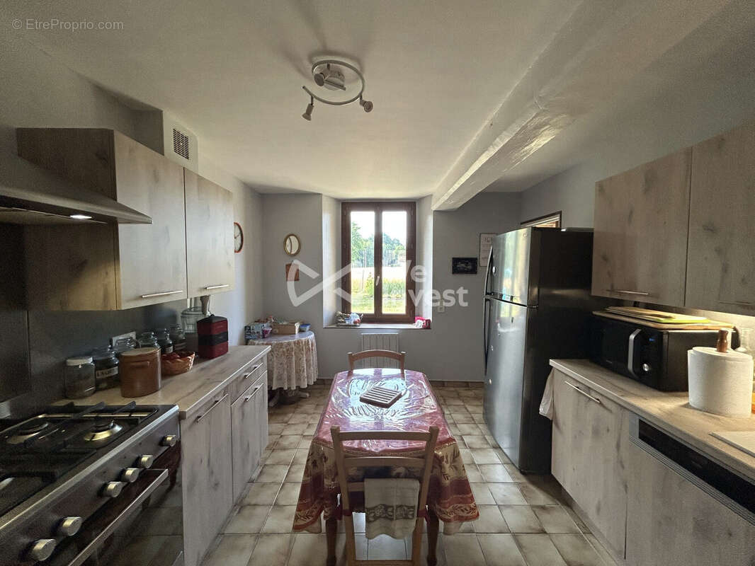 Maison à AIX-EN-OTHE