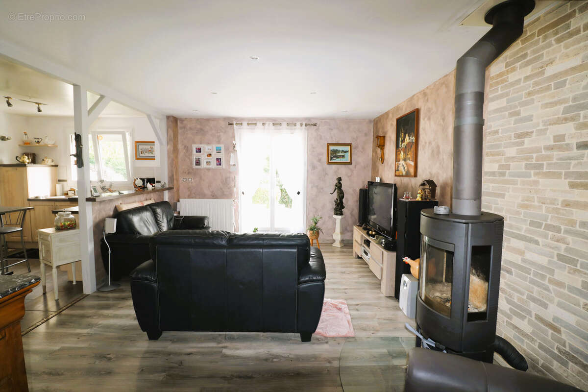 Maison à VER-LES-CHARTRES