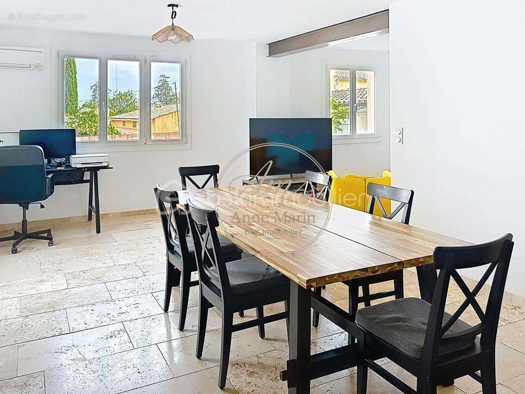  Maison de charme familiale rénovée avec piscine et cuisine d'été – Toulon Quatre Chemins  - photo 7