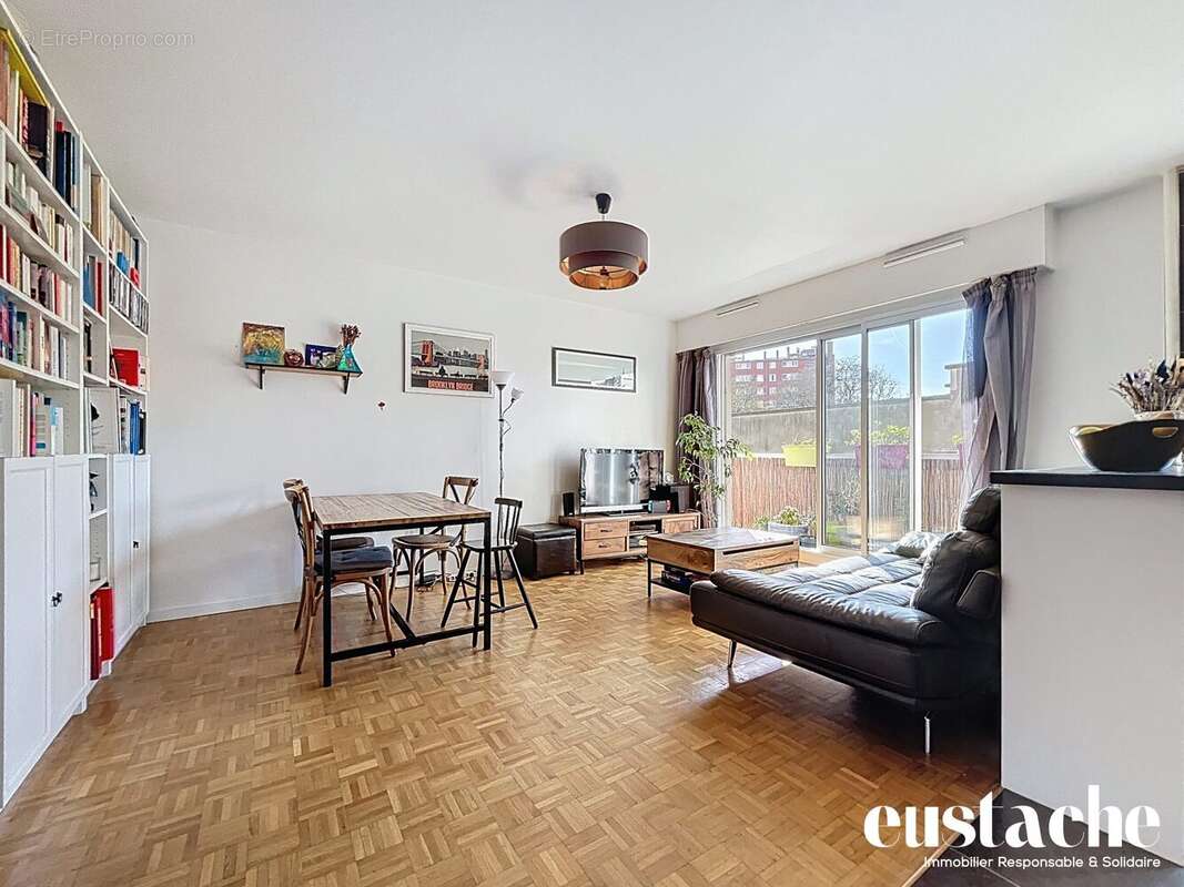 Appartement à PARIS-19E