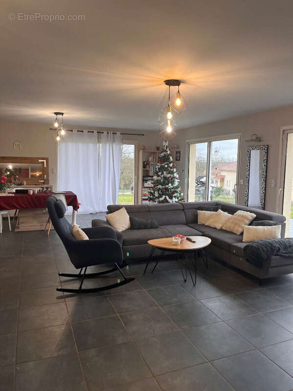 Maison à SAINT-GERY