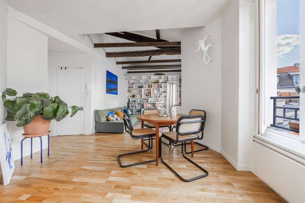 Appartement à PARIS-15E