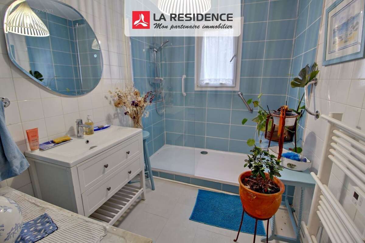 Maison à VAUX-SUR-SEINE