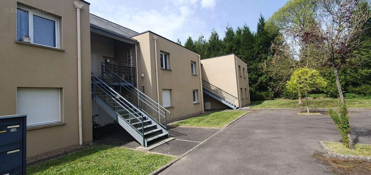 Appartement à SAINT-MEEN-LE-GRAND