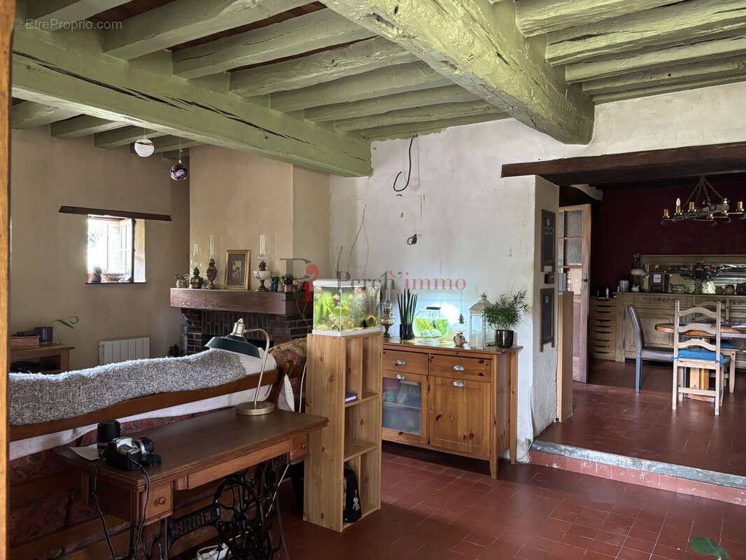 A 15 minutes de nogent-le-rotrou dans un hameau calme maison a renover - photo 5