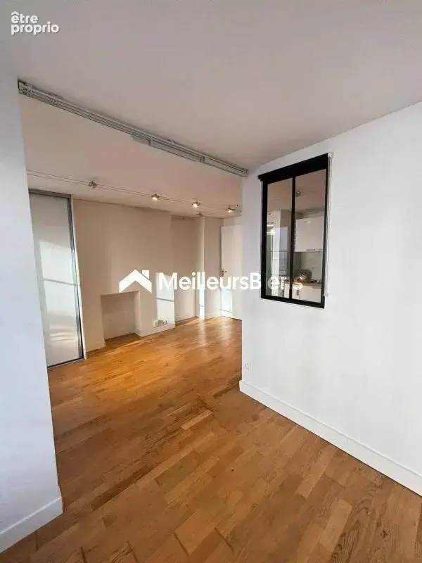 A VENDRE - Grand studio avec coin chambre - 25m2 - Paris 12 - Gare de Lyon - photo 2
