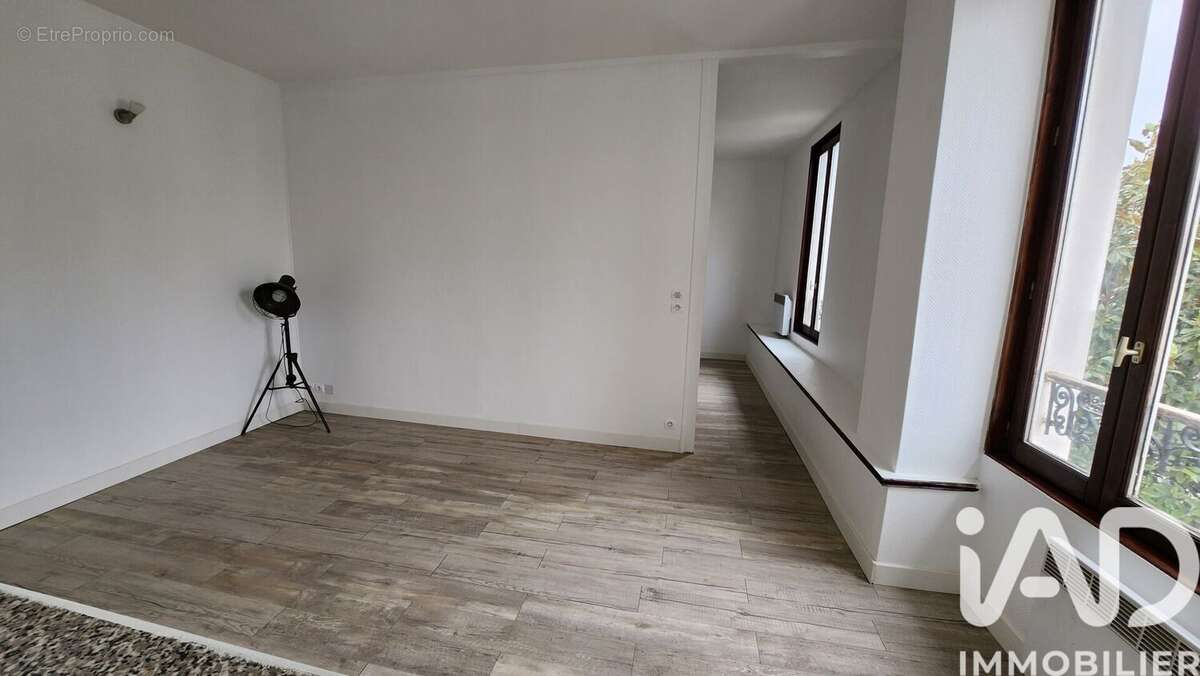 Photo 2 - Appartement à CORBEIL-ESSONNES