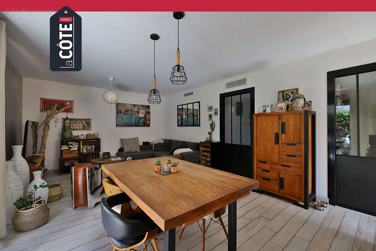 Appartement à CHATEAUNEUF-LES-MARTIGUES