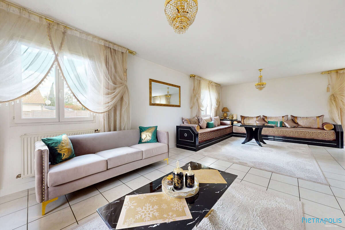 Maison 123 m² à Saint-Remy  - photo 2
