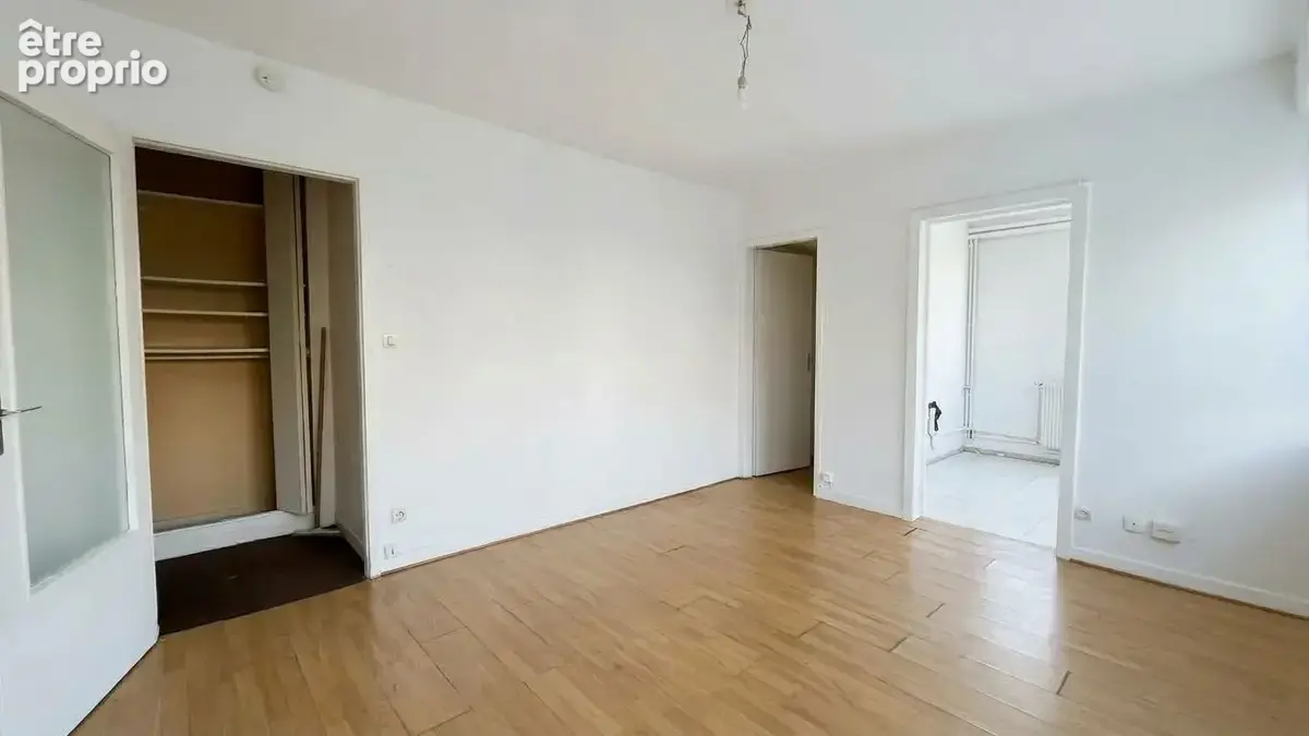 Appartement À Vendre - photo 2