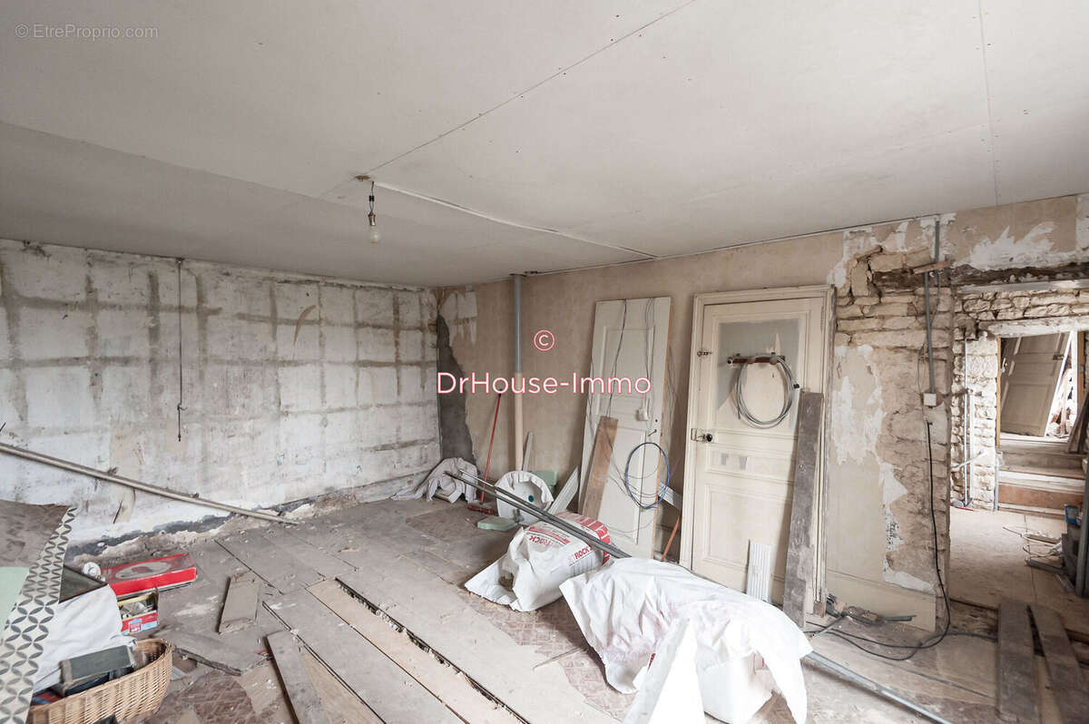 Maison 56 m² à Neuville-De-Poitou  - photo 15