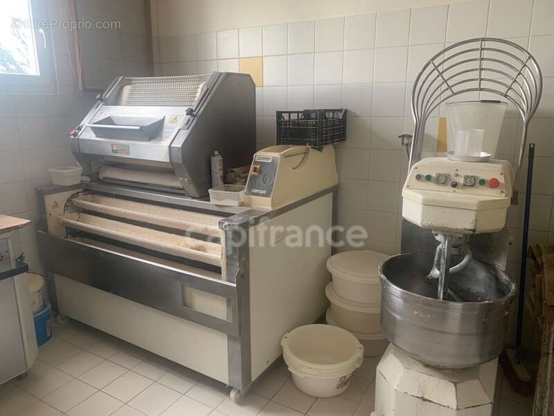 Commerce à POULDREUZIC