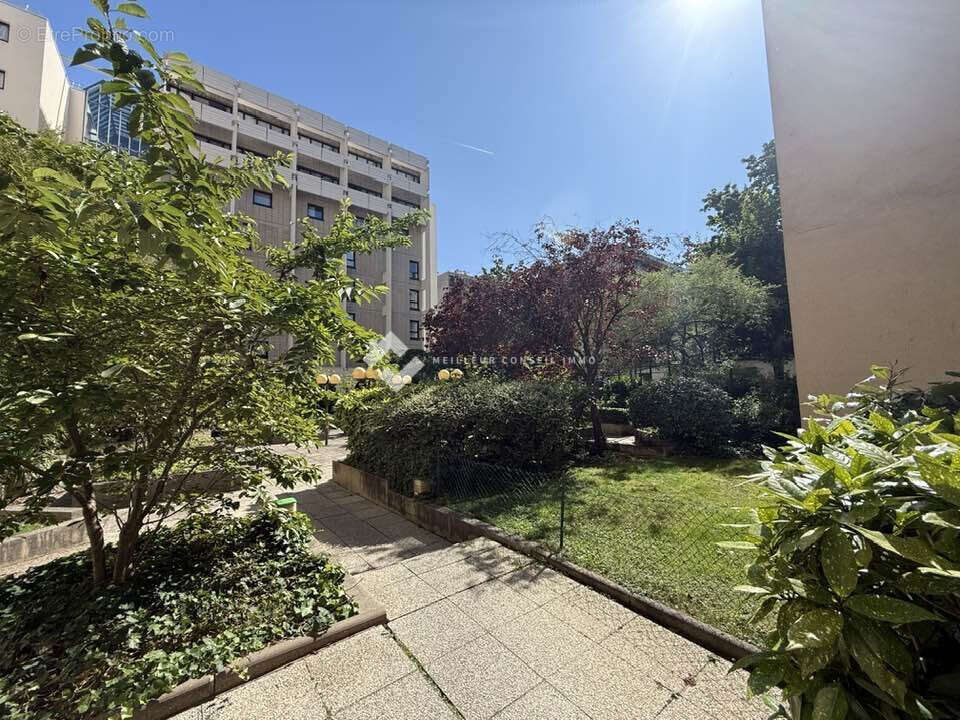 Appartement à VANVES
