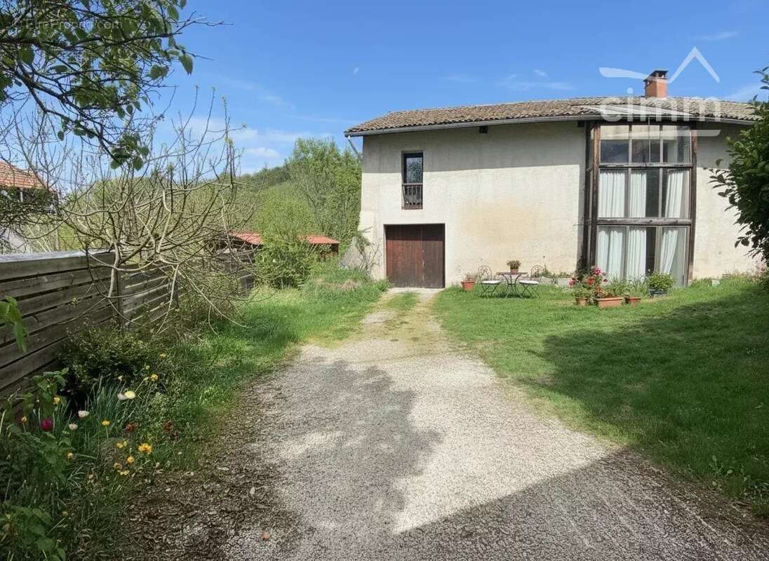Maison à SAINT-MARTIN-D'HERES