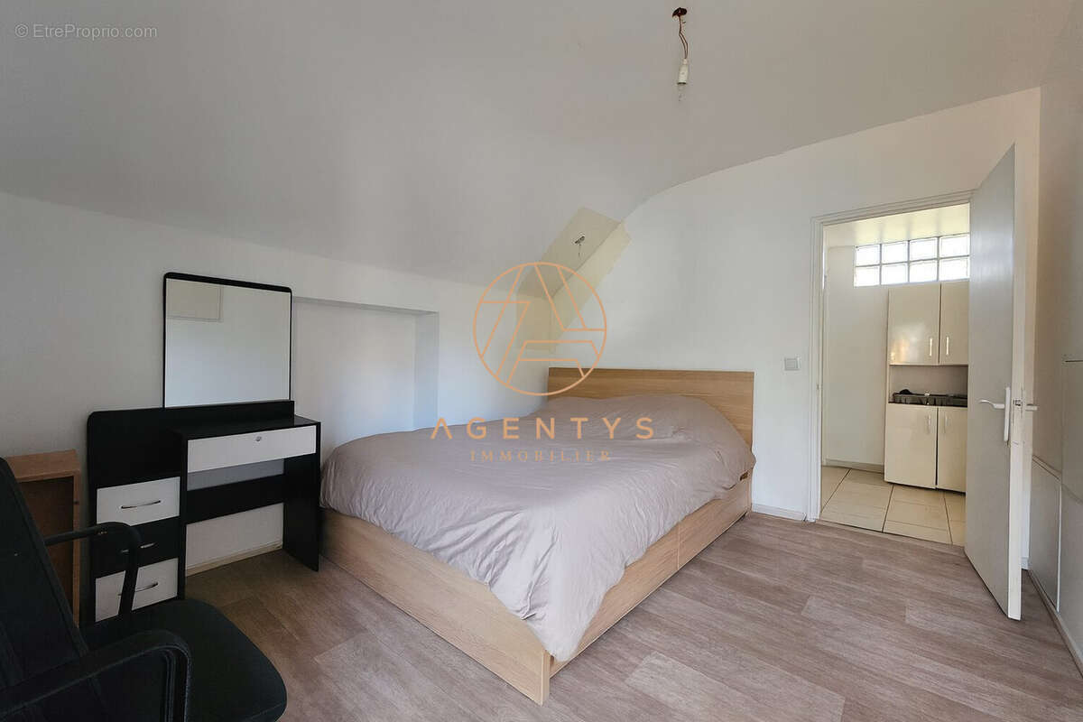 Maison à CHAMPIGNY-SUR-MARNE