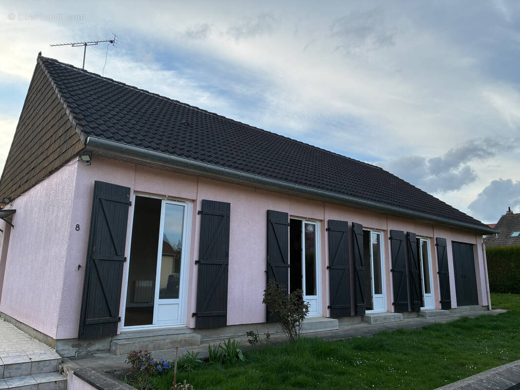 Maison à ROYE