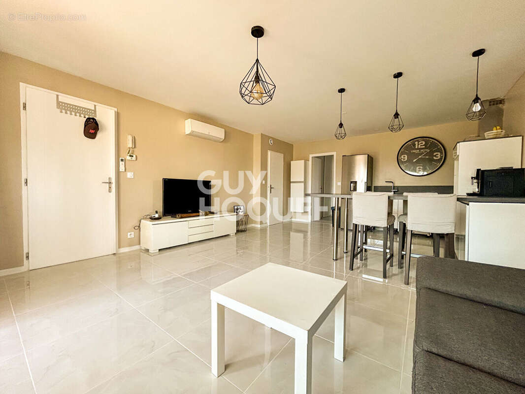 Appartement à L'ISLE-SUR-LA-SORGUE