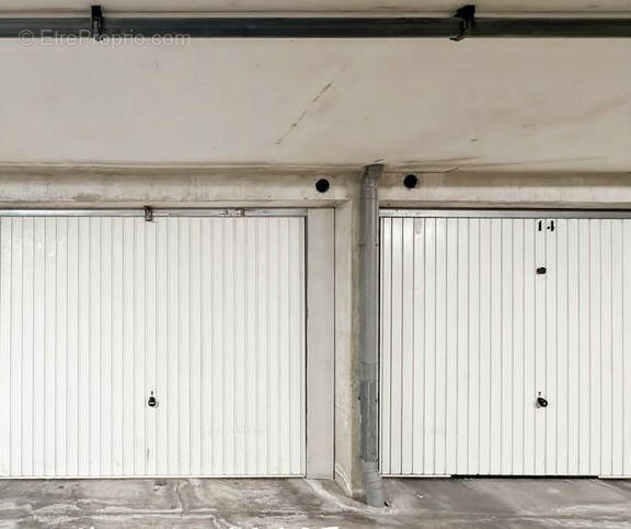 Parking à MARSEILLE-14E