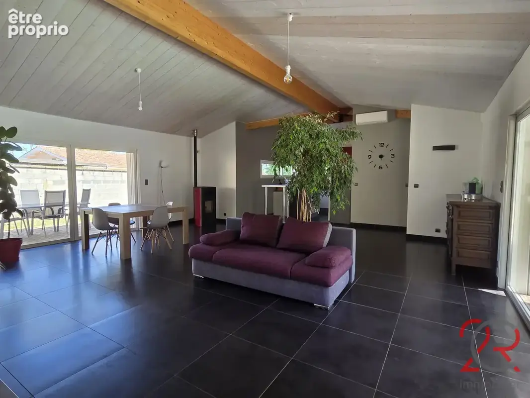 Photo Maison à Labarde au prix de 415 000€