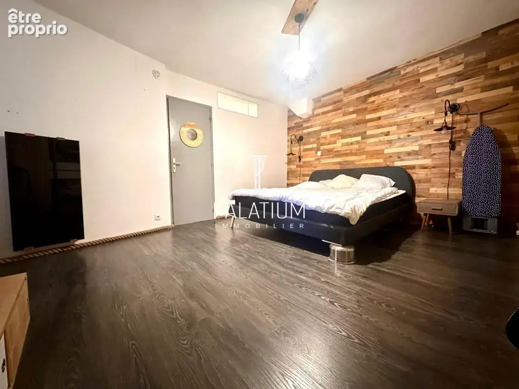 À vendre - Appartement T2 lumineux de 47 m² - Centre-ville - photo 8