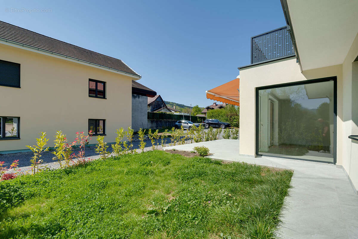 Maison à MAXILLY-SUR-LEMAN