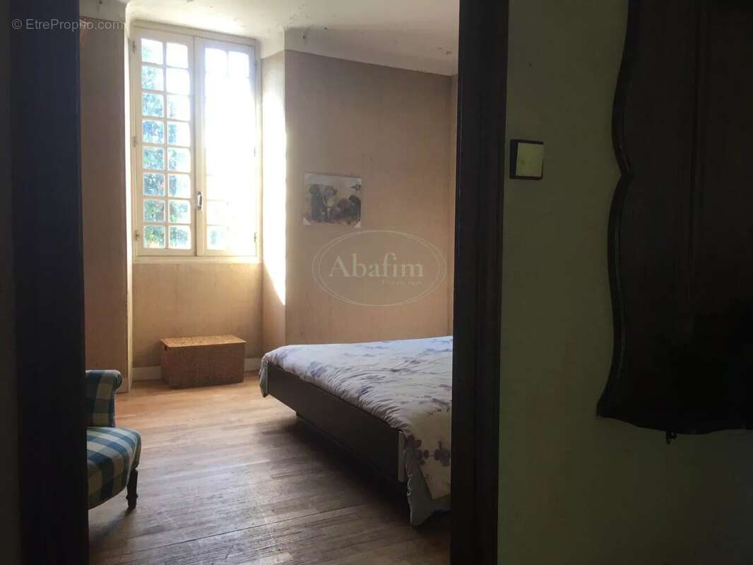 Appartement à NAY