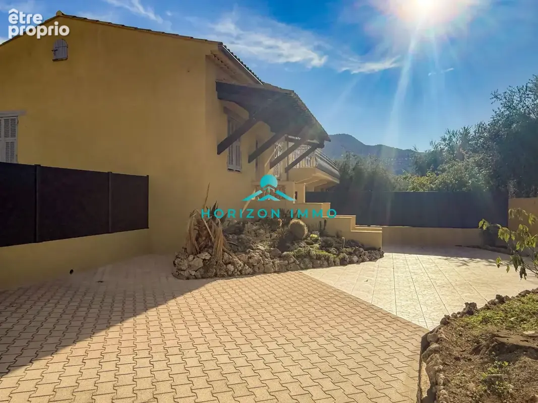 Maison 3 pièces 65 m² à vendre à Carros (06510) - photo 2