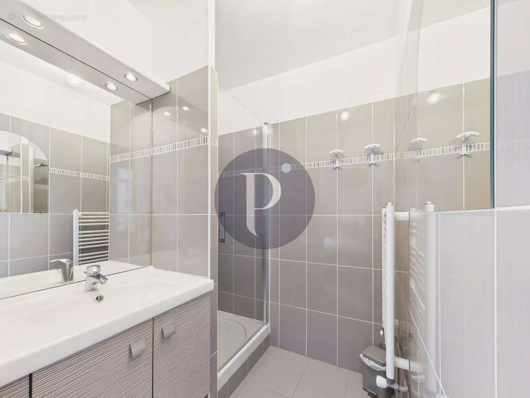 Appartement à LE PLESSIS-ROBINSON