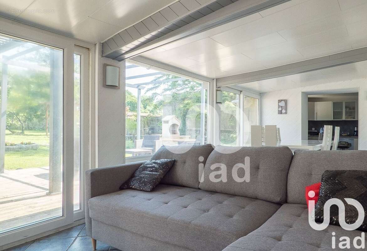 Photo 3 - Maison à MONTROY