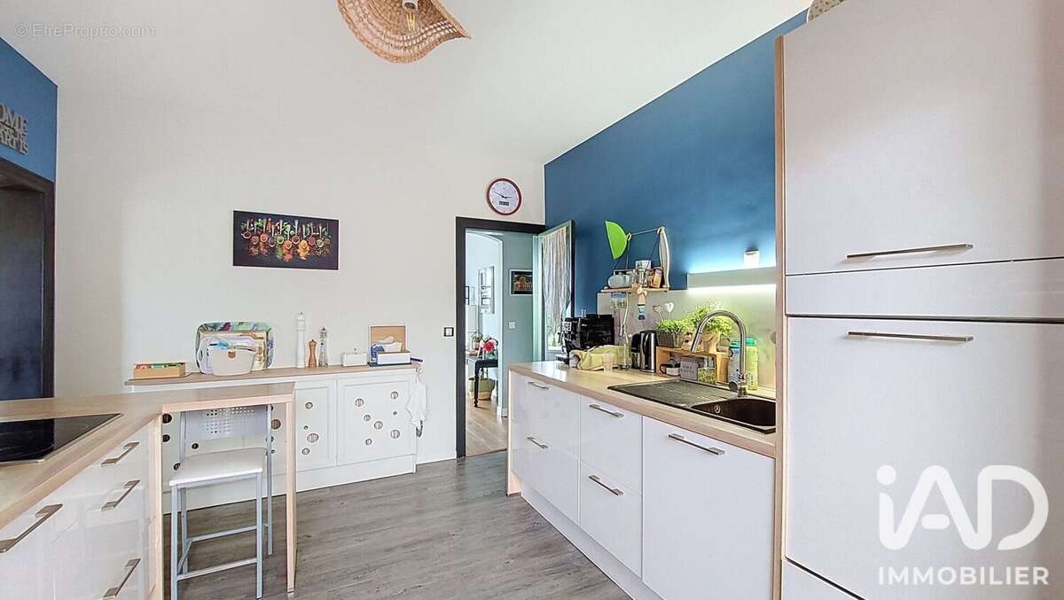 Maison 205 m² à Orsinval  - photo 7