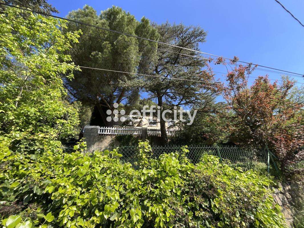 Maison 215 m² à Coux  - photo 2