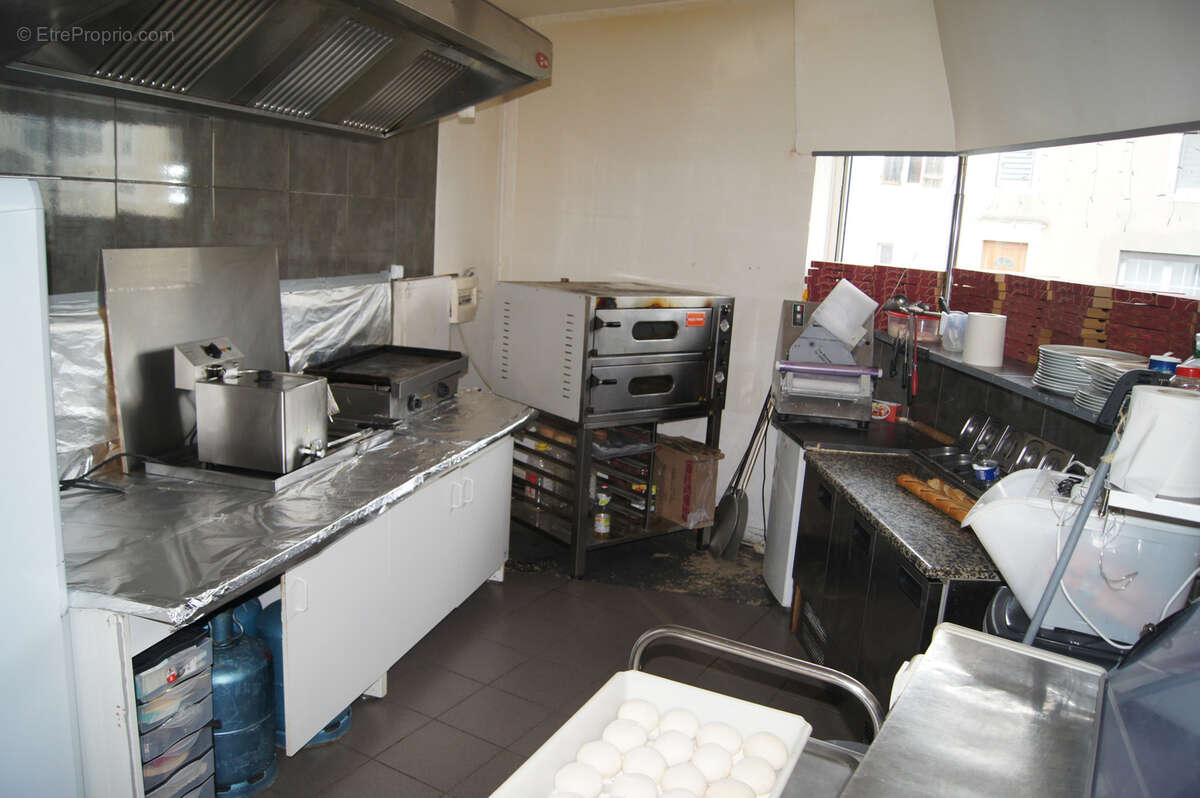 Commerce à LA COUCOURDE