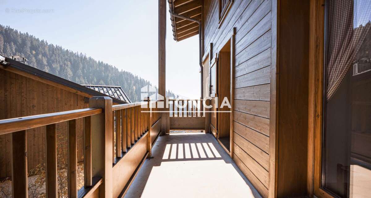 Appartement à CREST-VOLAND