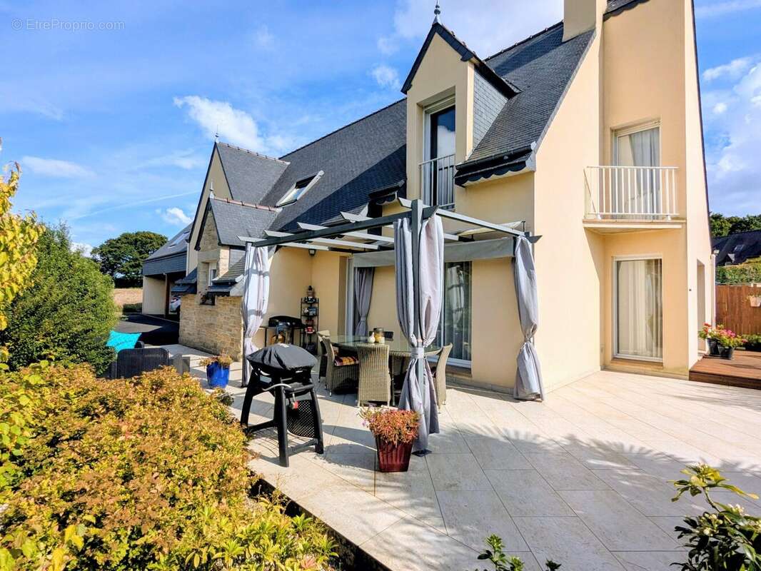 Maison à CHATELAUDREN