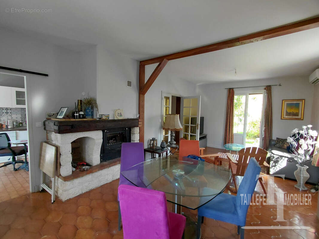 Maison à CHANCELADE