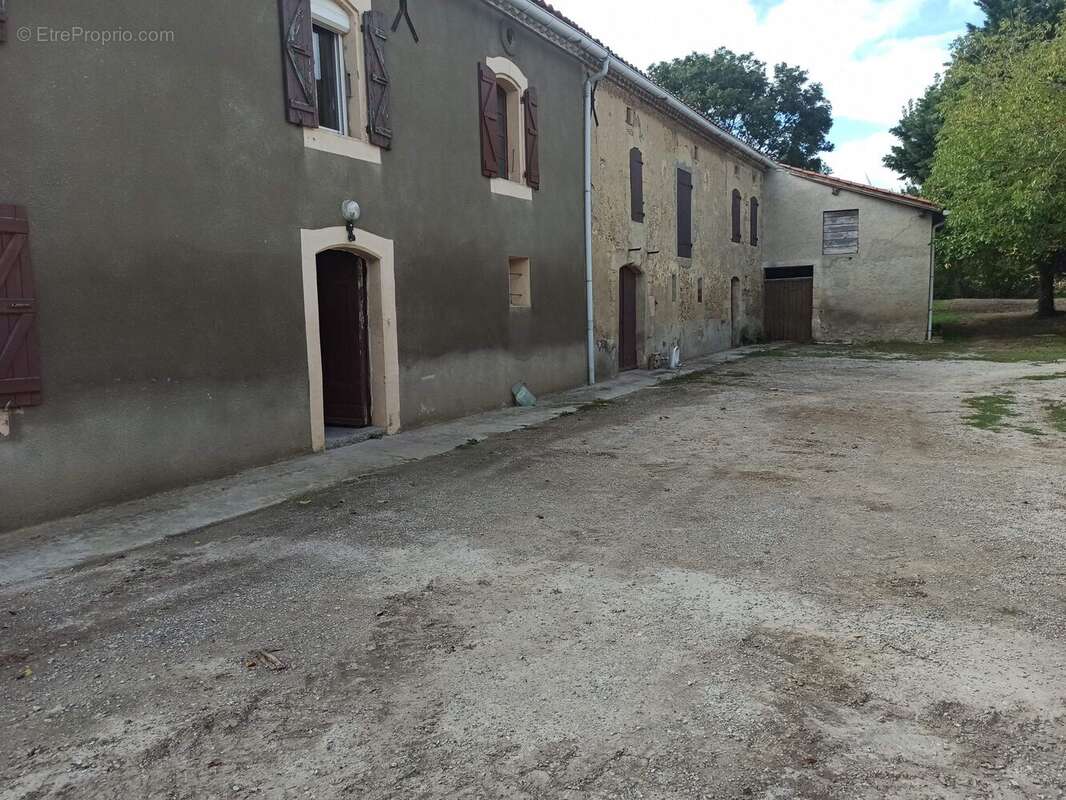 Maison 146 m² à Saint-Felix-Lauragais  - photo 3