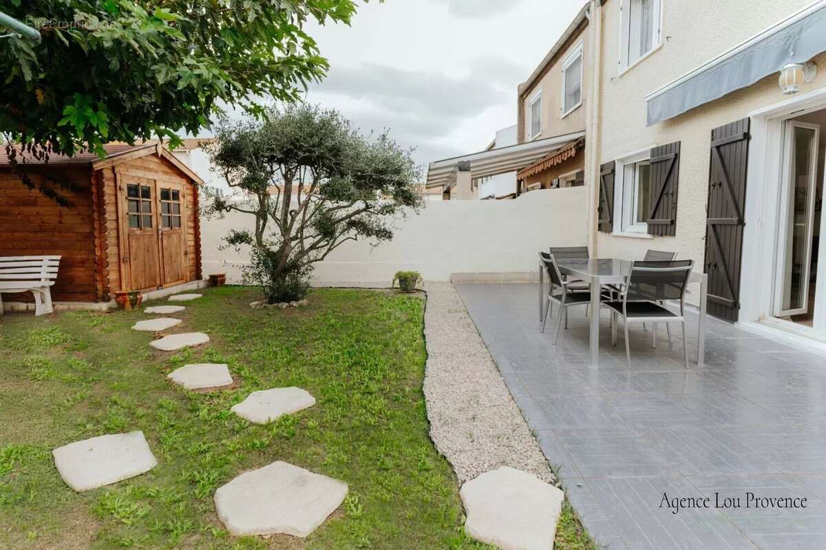 Maison à SAINT-MARTIN-DE-CRAU