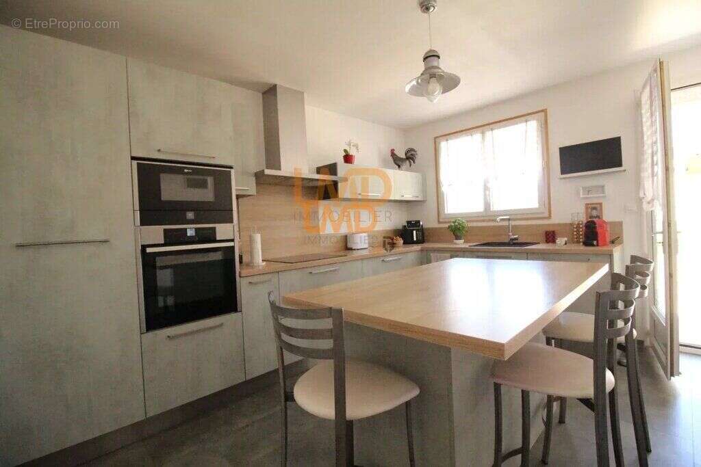 Maison à ENSUES-LA-REDONNE