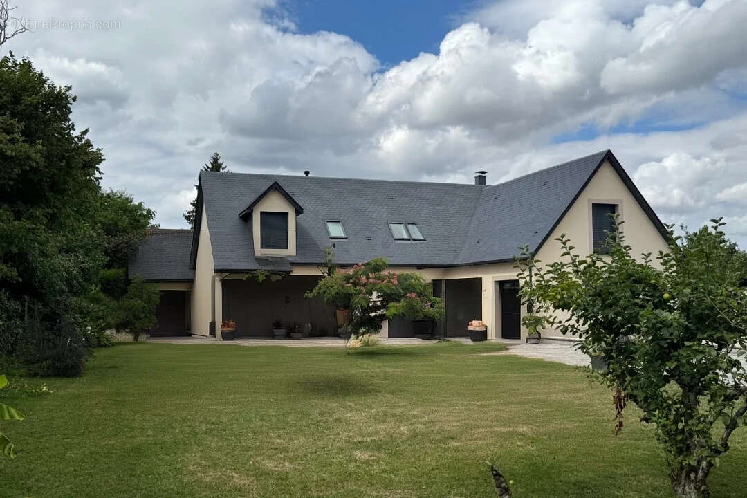 Maison à LA CHAPELLE-REANVILLE