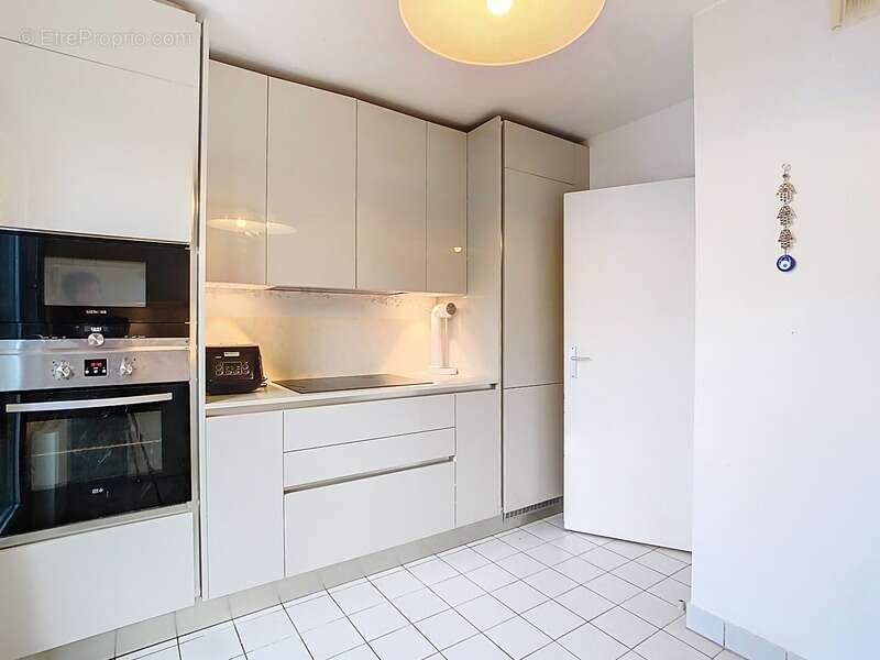 Appartement à SURESNES