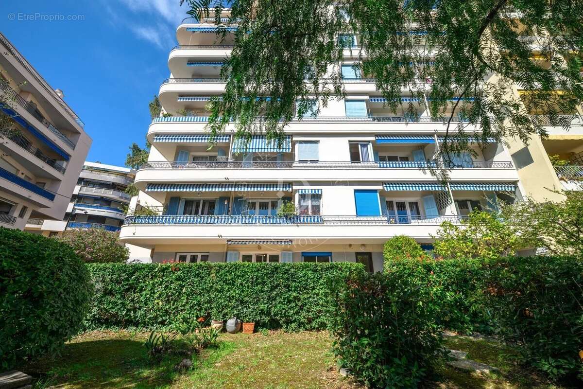 Appartement à BEAULIEU-SUR-MER