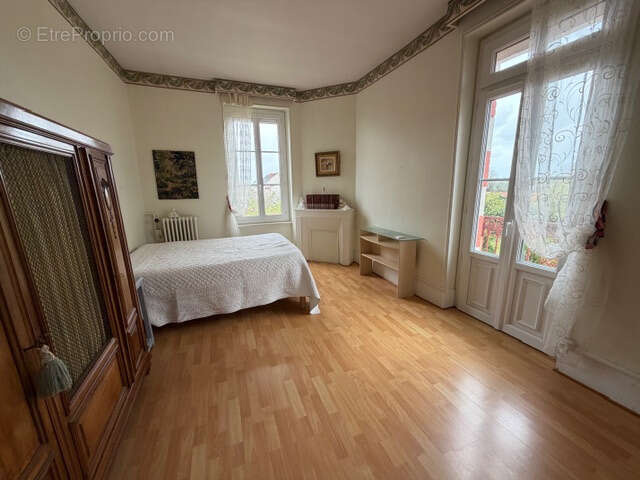 Maison à COMBRONDE