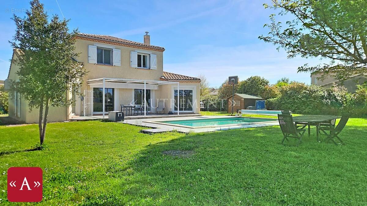 Maison à SAINT-SULPICE