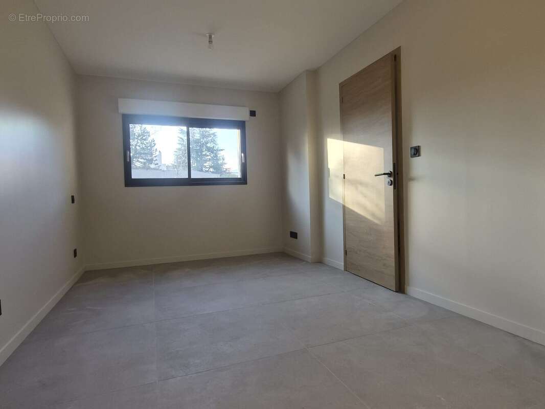 Appartement à BASSENS