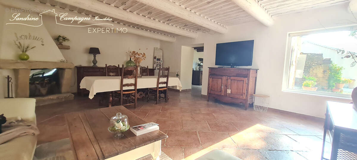Maison à ROBION