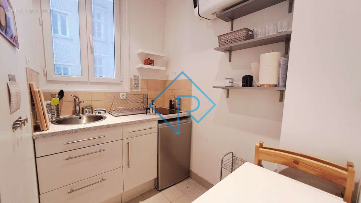 Appartement à PARIS-20E