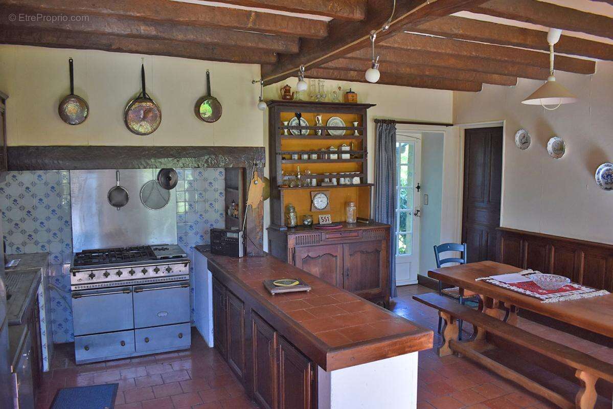 Maison à SAINT-AMAND-DE-COLY