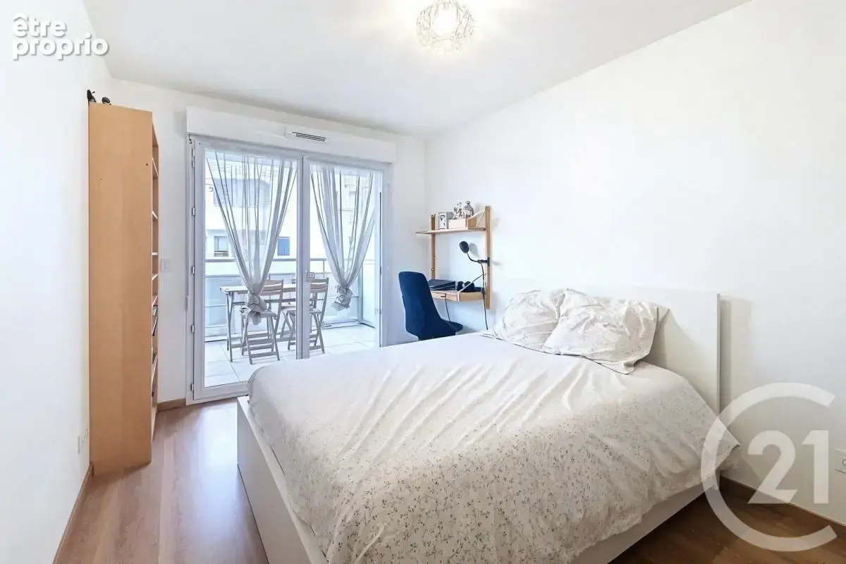 Appartement 40 m² à Venissieux  - photo 6