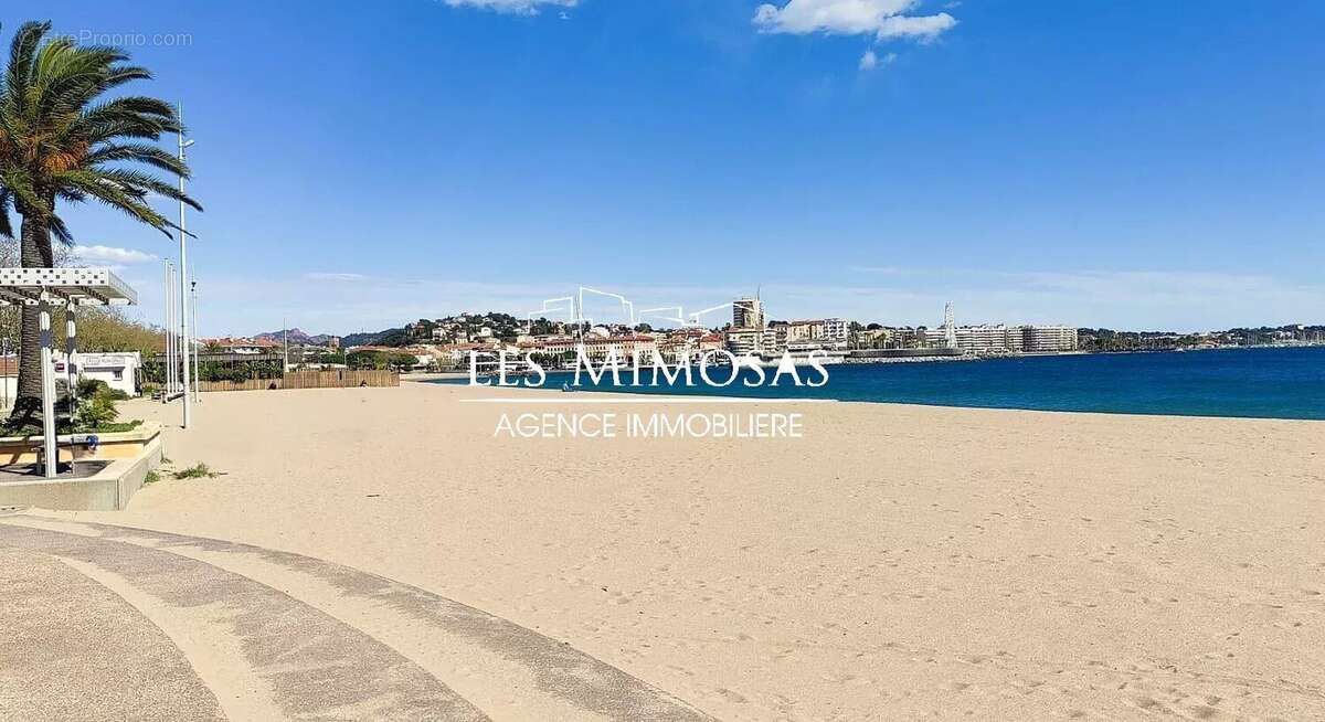 Appartement à FREJUS